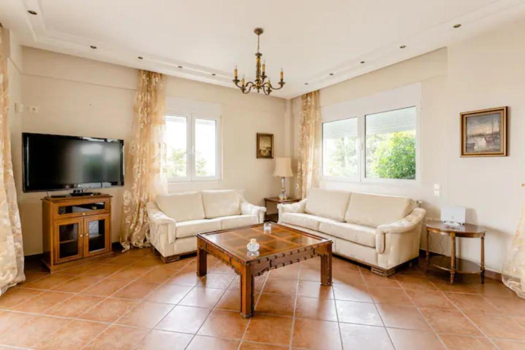 Athenian Luxury Villa In Glyfada Exterior photo